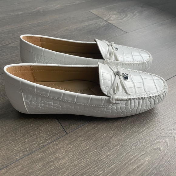 Michael kors loafers 7B - Picture 3 of 5